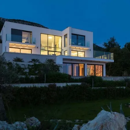 Tatil Evi Vila Quessy *